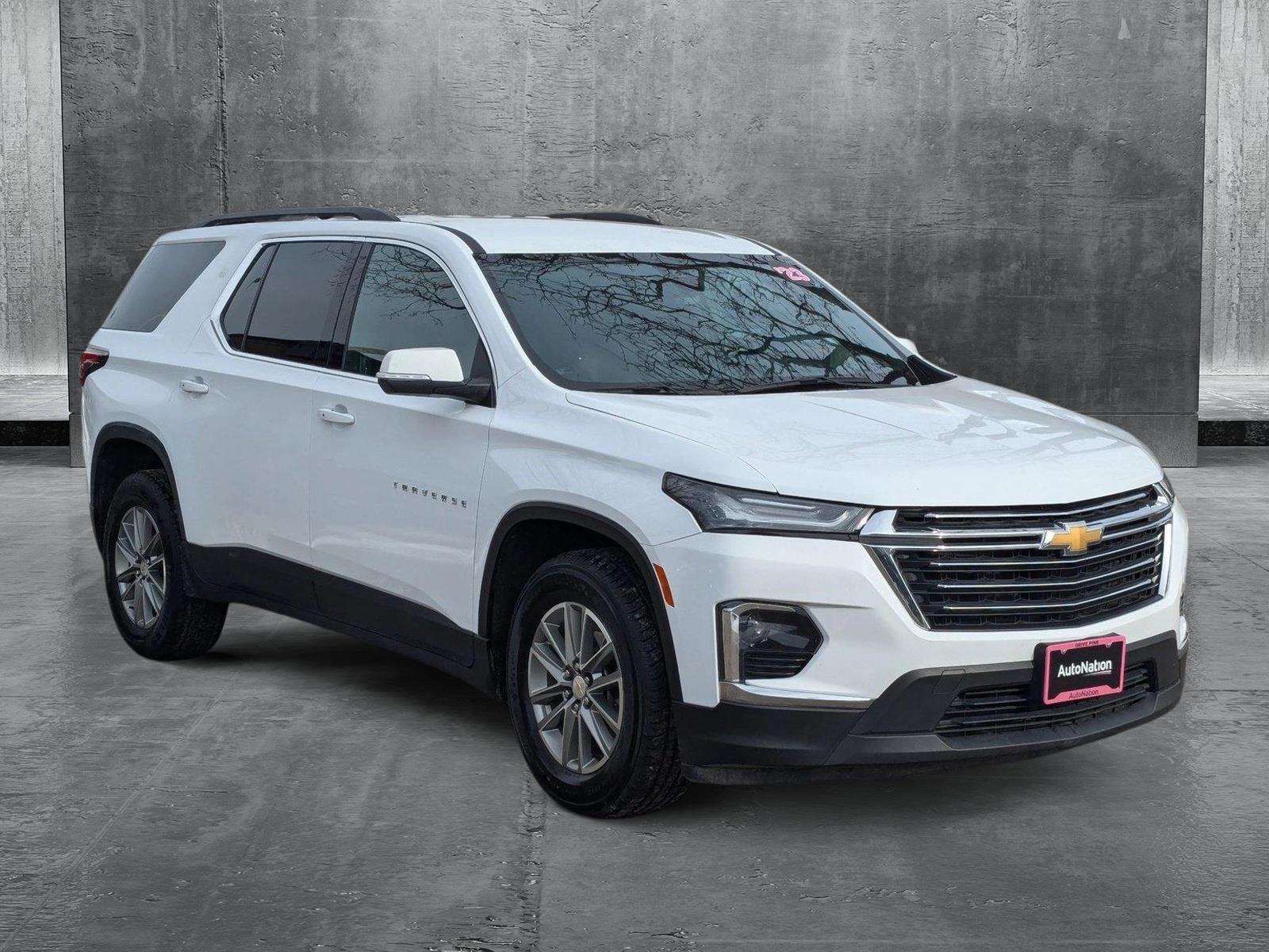 2023 Chevrolet Traverse Vehicle Photo in LONE TREE, CO 80124-2750