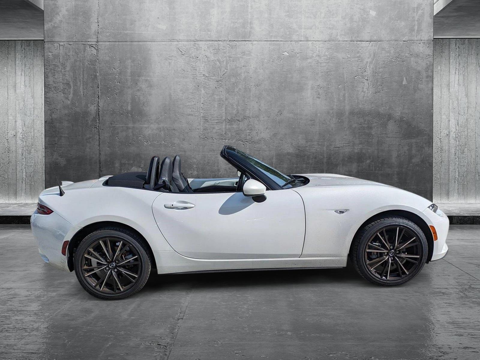 2024 Mazda MX-5 Miata Vehicle Photo in GREENACRES, FL 33463-3207