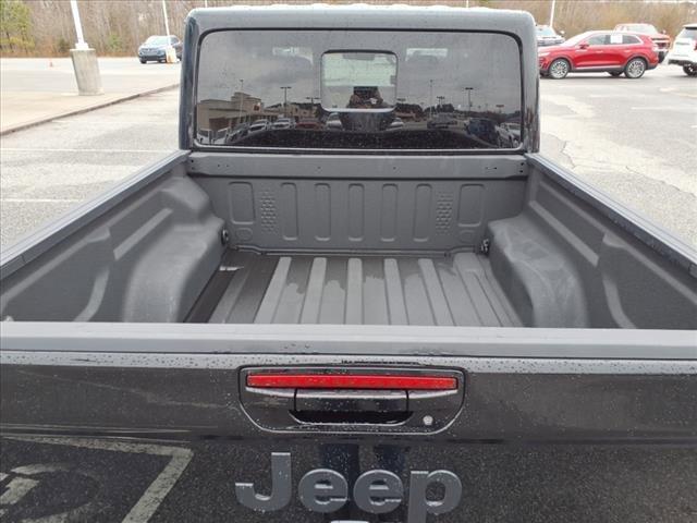 2023 Jeep Gladiator Vehicle Photo in EMPORIA, VA 23847-1235