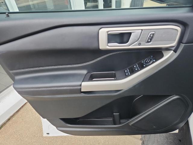 2023 Ford Explorer Vehicle Photo in HAYS, KS 67601-1994