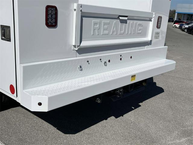 2024 Chevrolet Silverado 3500 HD Chassis Cab Vehicle Photo in ALCOA, TN 37701-3235