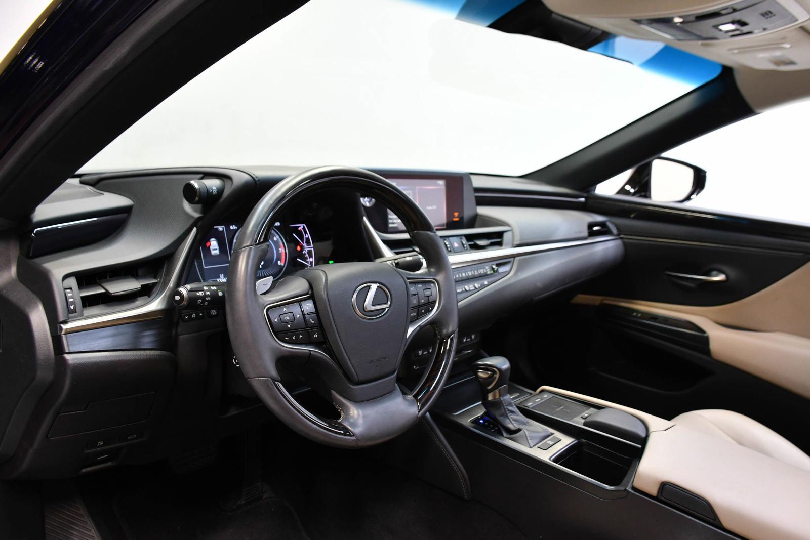 2020 Lexus ES 350 Vehicle Photo in DALLAS, TX 75235