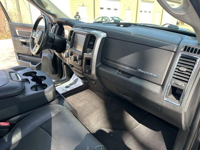 2015 Ram 1500 Vehicle Photo in MEDINA, OH 44256-9631