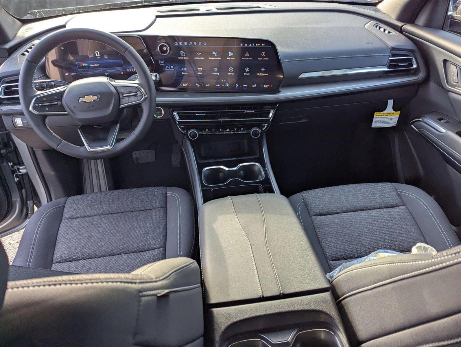 2025 Chevrolet Traverse Vehicle Photo in GREENACRES, FL 33463-3207