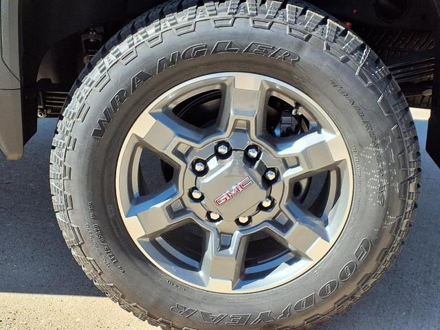 2025 GMC Sierra 2500 HD Vehicle Photo in Denton, TX 76205