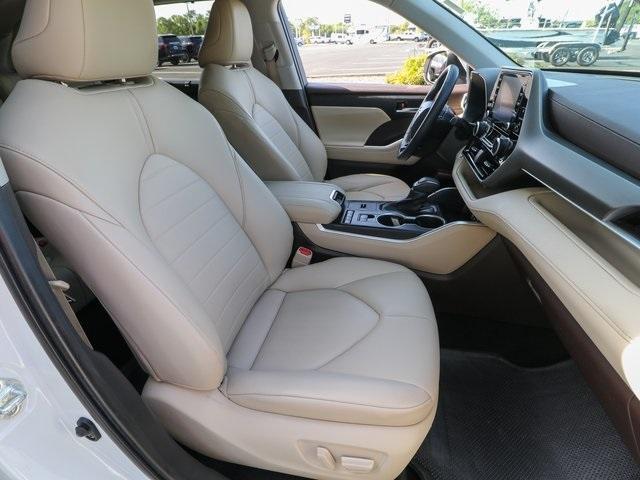 2021 Toyota Highlander Vehicle Photo in HOMOSASSA, FL 34448-1461