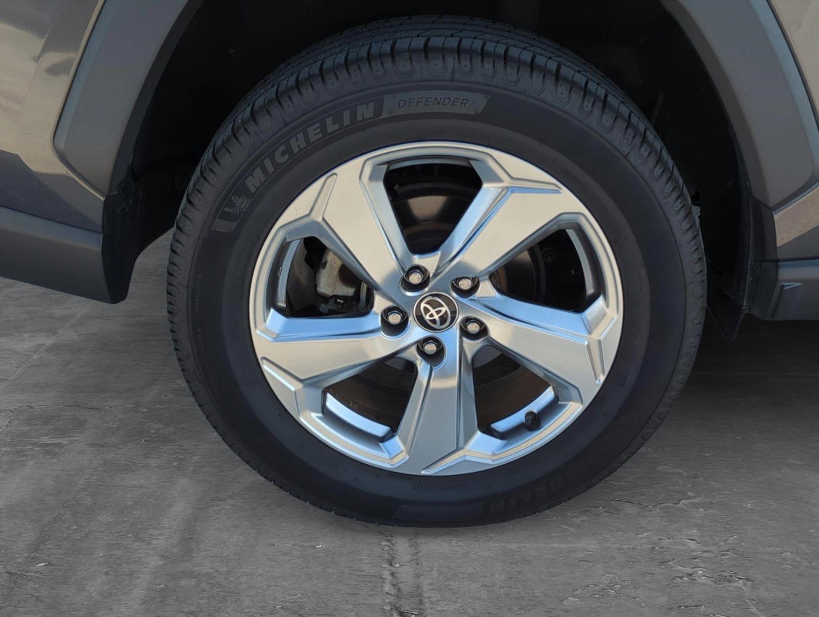 2021 Toyota RAV4 Vehicle Photo in Ft. Myers, FL 33907