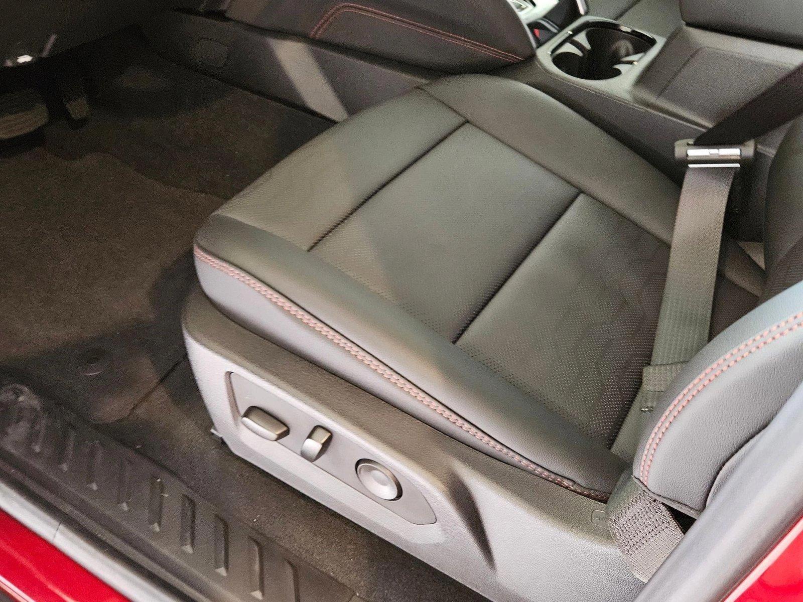2025 Chevrolet Colorado Vehicle Photo in GREENACRES, FL 33463-3207