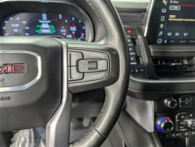 2023 GMC Yukon XL Vehicle Photo in ENGLEWOOD, CO 80113-6708