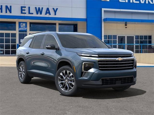 2025 Chevrolet Traverse Vehicle Photo in ENGLEWOOD, CO 80113-6708