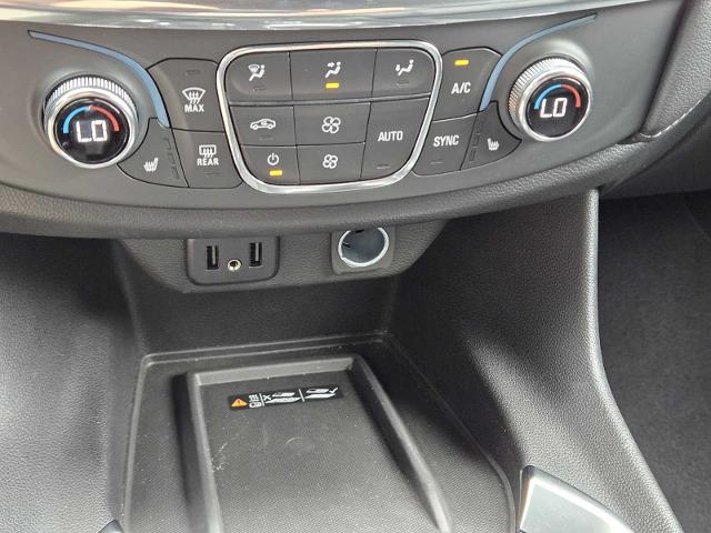 2022 Chevrolet Traverse Vehicle Photo in DENTON, TX 76210-9321