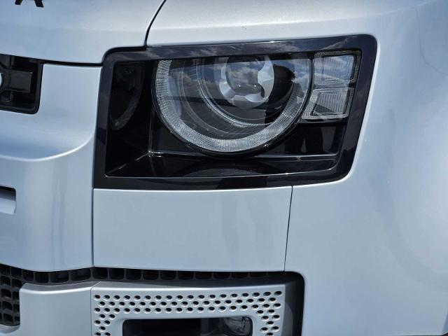 2024 Defender Vehicle Photo in AUSTIN, TX 78717