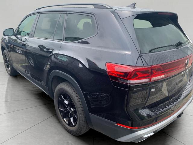 2024 Volkswagen Atlas Vehicle Photo in APPLETON, WI 54914-4656