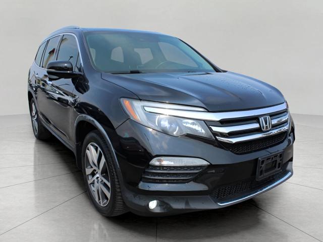 2017 Honda Pilot Vehicle Photo in Green Bay, WI 54304