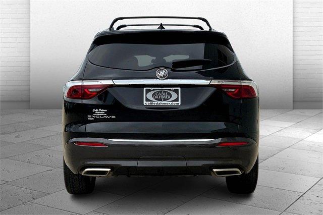 2022 Buick Enclave Vehicle Photo in TOPEKA, KS 66609-0000