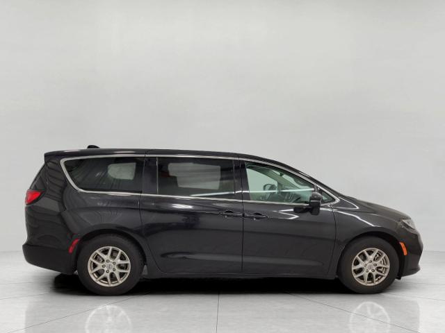 2023 Chrysler Pacifica Vehicle Photo in Neenah, WI 54956