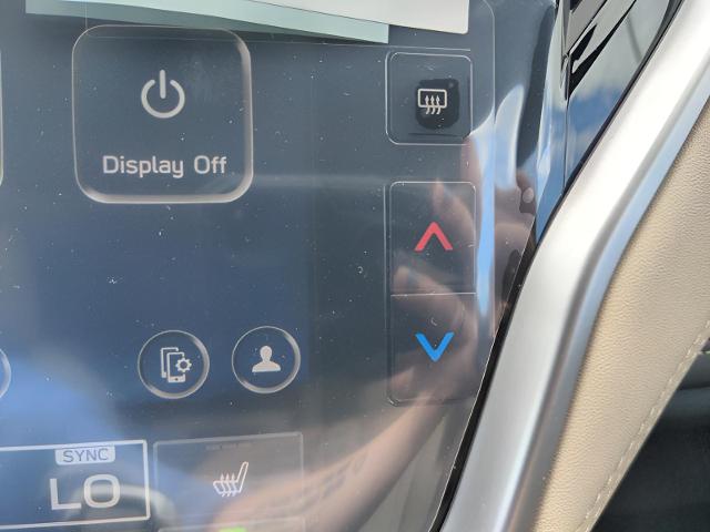 2025 Subaru Outback Vehicle Photo in Green Bay, WI 54304
