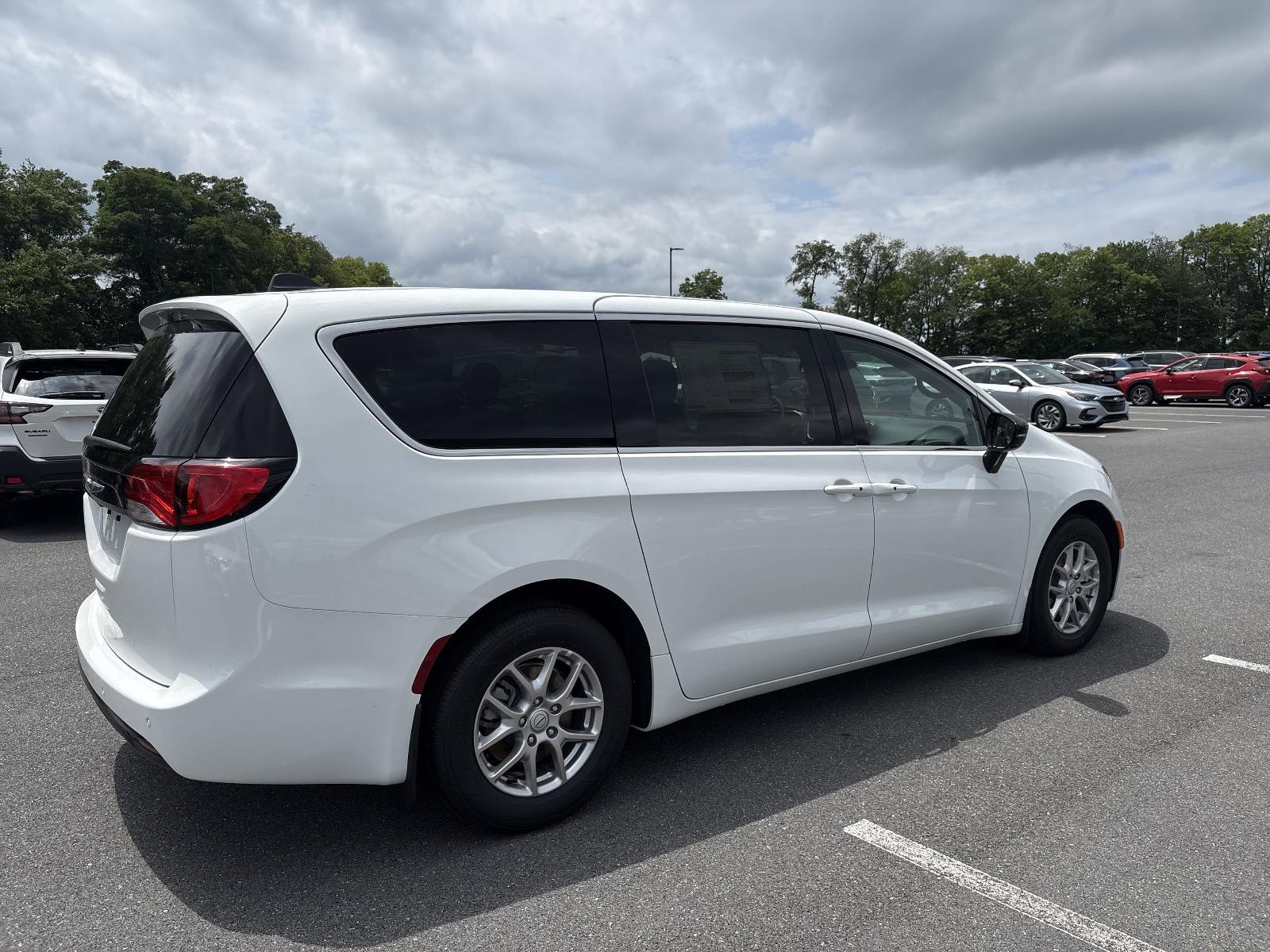 2025 Chrysler Voyager Vehicle Photo in Mechanicsburg, PA 17050-1707