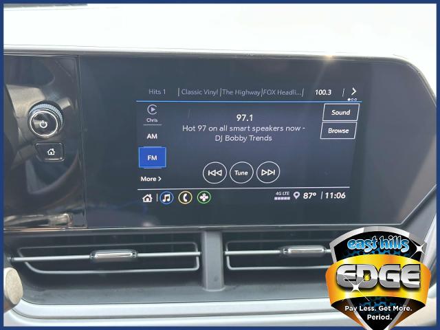 2024 Chevrolet Trax Vehicle Photo in Roslyn, NY 11576