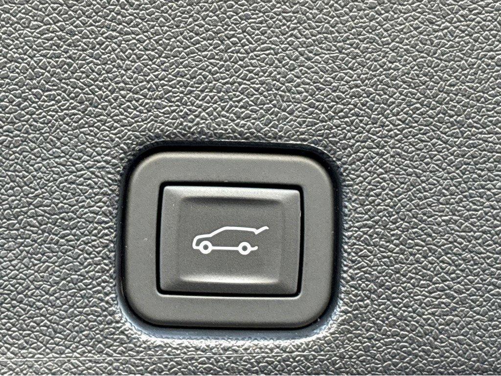 2025 Chevrolet Traverse Vehicle Photo in SAVANNAH, GA 31406-4513