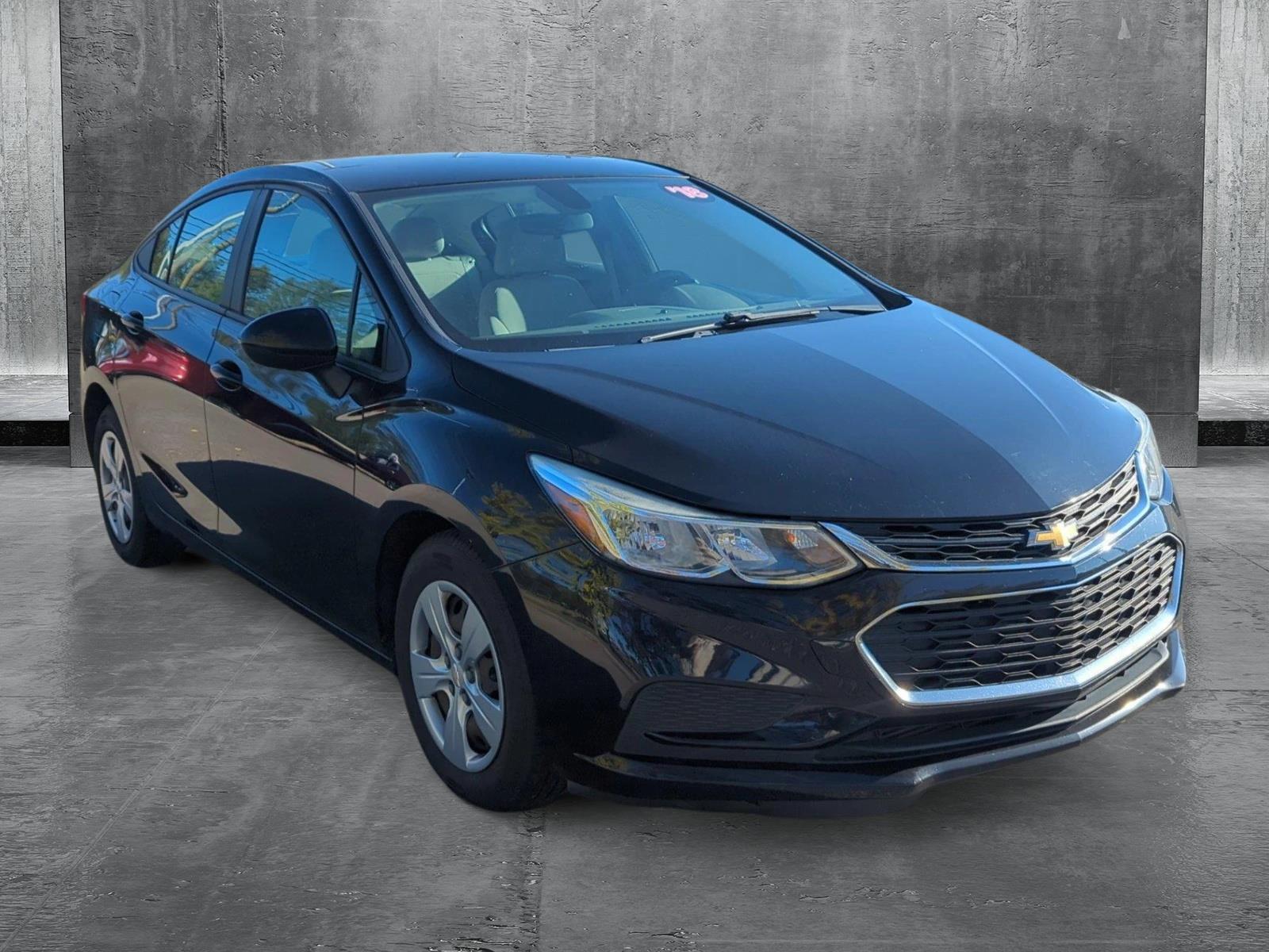 2018 Chevrolet Cruze Vehicle Photo in Memphis, TN 38133