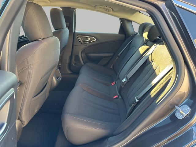 2015 Chrysler 200 Vehicle Photo in MANITOWOC, WI 54220-5838