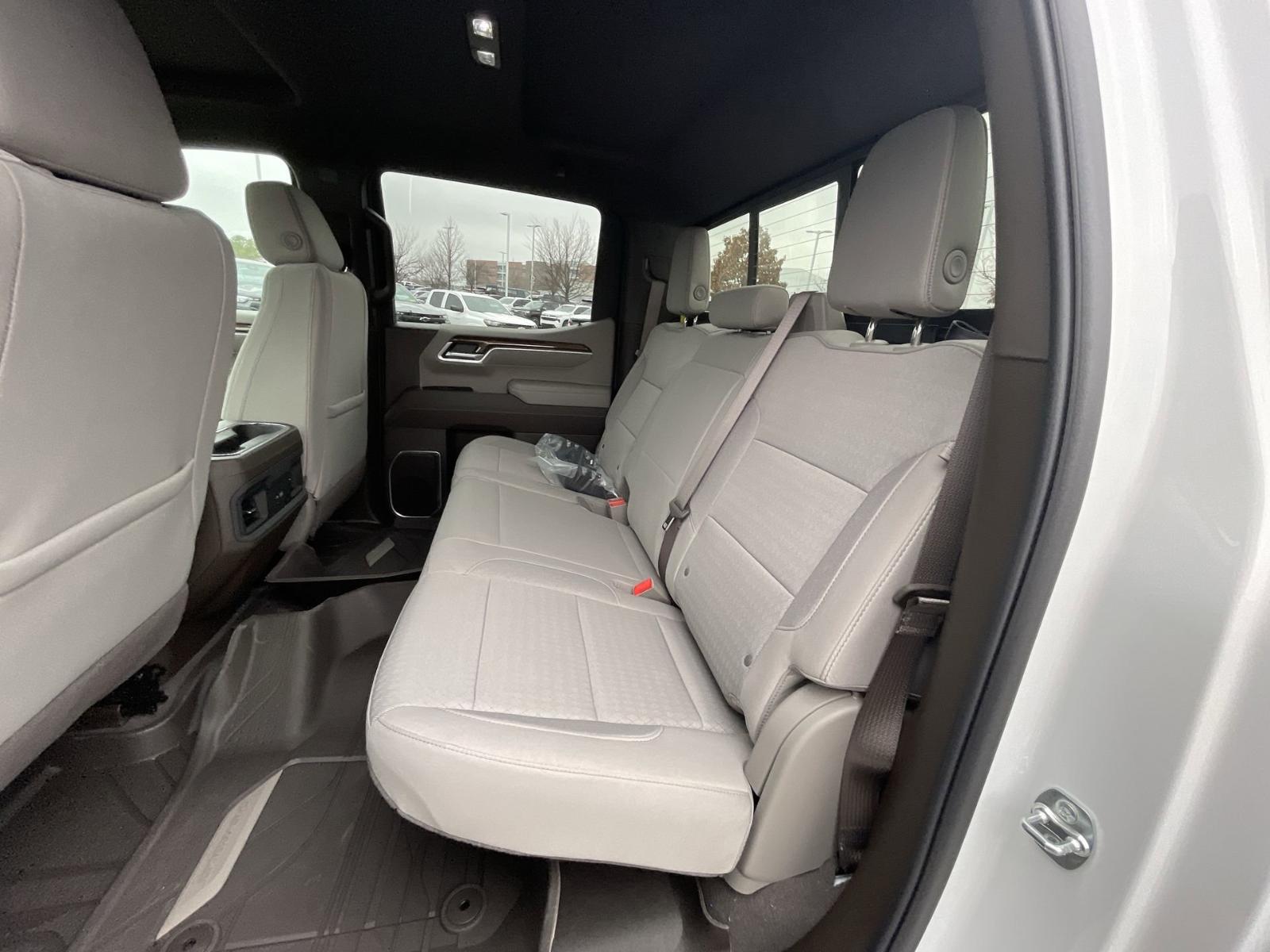 2025 Chevrolet Silverado 1500 Vehicle Photo in BENTONVILLE, AR 72712-4322