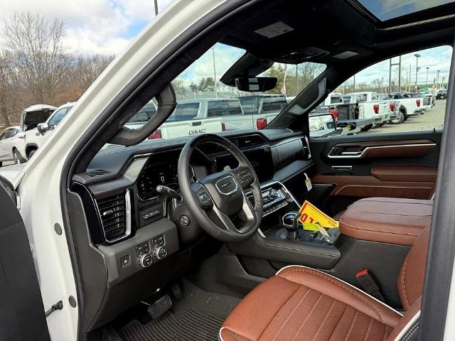 2025 GMC Sierra 1500 Vehicle Photo in CHICOPEE, MA 01020-5001