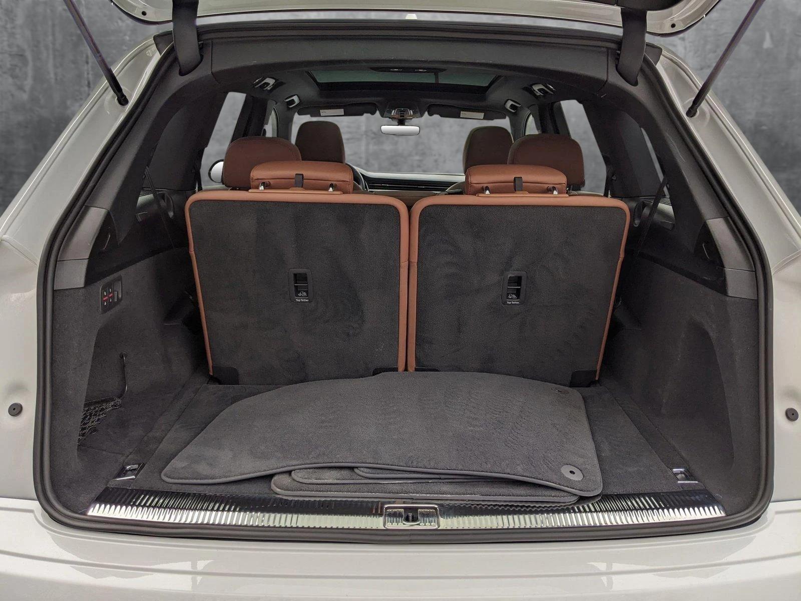 2023 Audi Q7 Vehicle Photo in Cockeysville, MD 21030