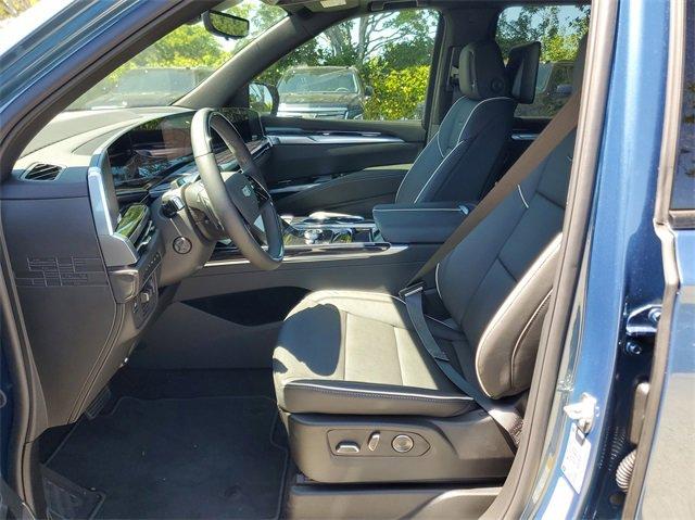 2025 Cadillac Escalade ESV Vehicle Photo in SUNRISE, FL 33323-3202