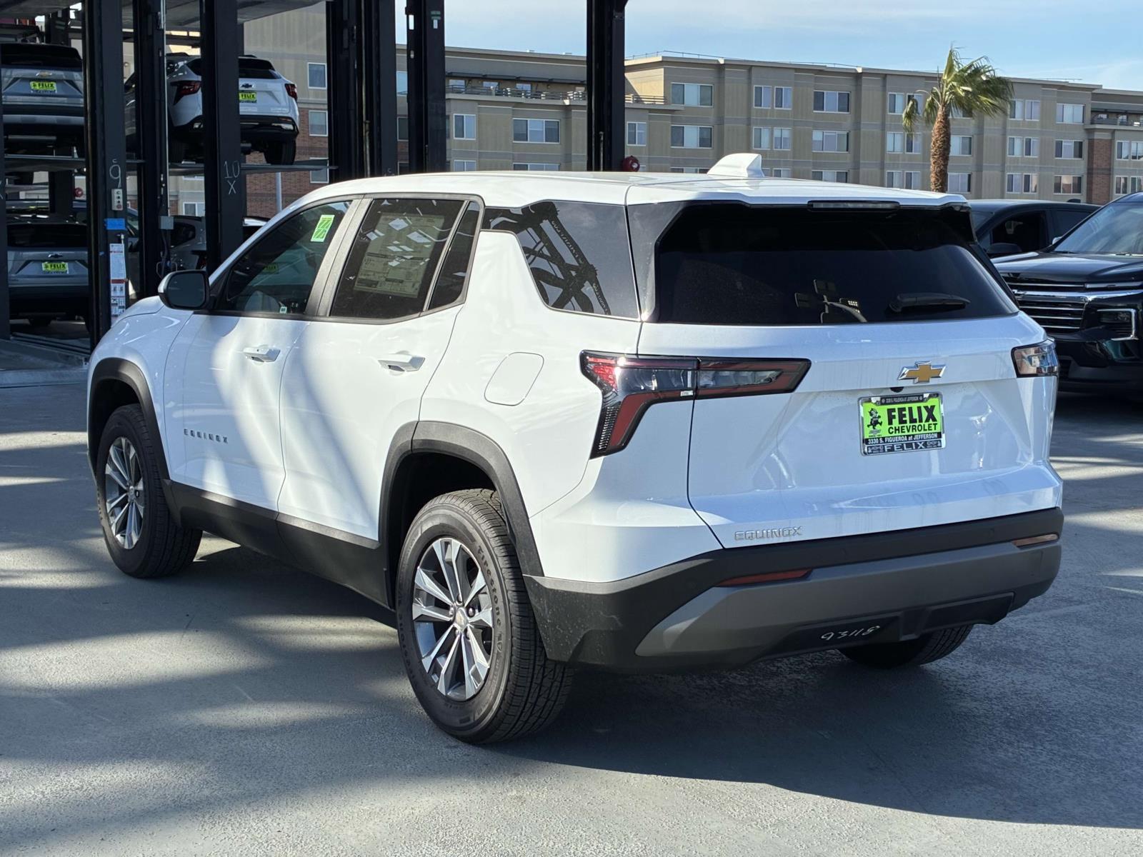 2025 Chevrolet Equinox Vehicle Photo in LOS ANGELES, CA 90007-3794