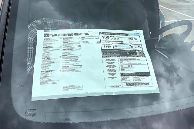 2025 Volvo EX30 Vehicle Photo in Houston, TX 77007