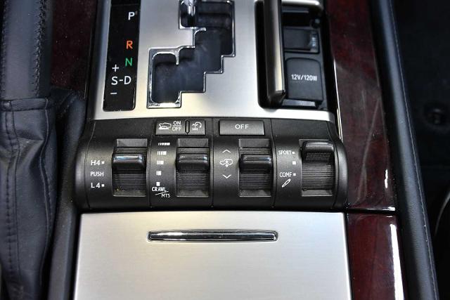 2013 Lexus LX 570 Vehicle Photo in DALLAS, TX 75235