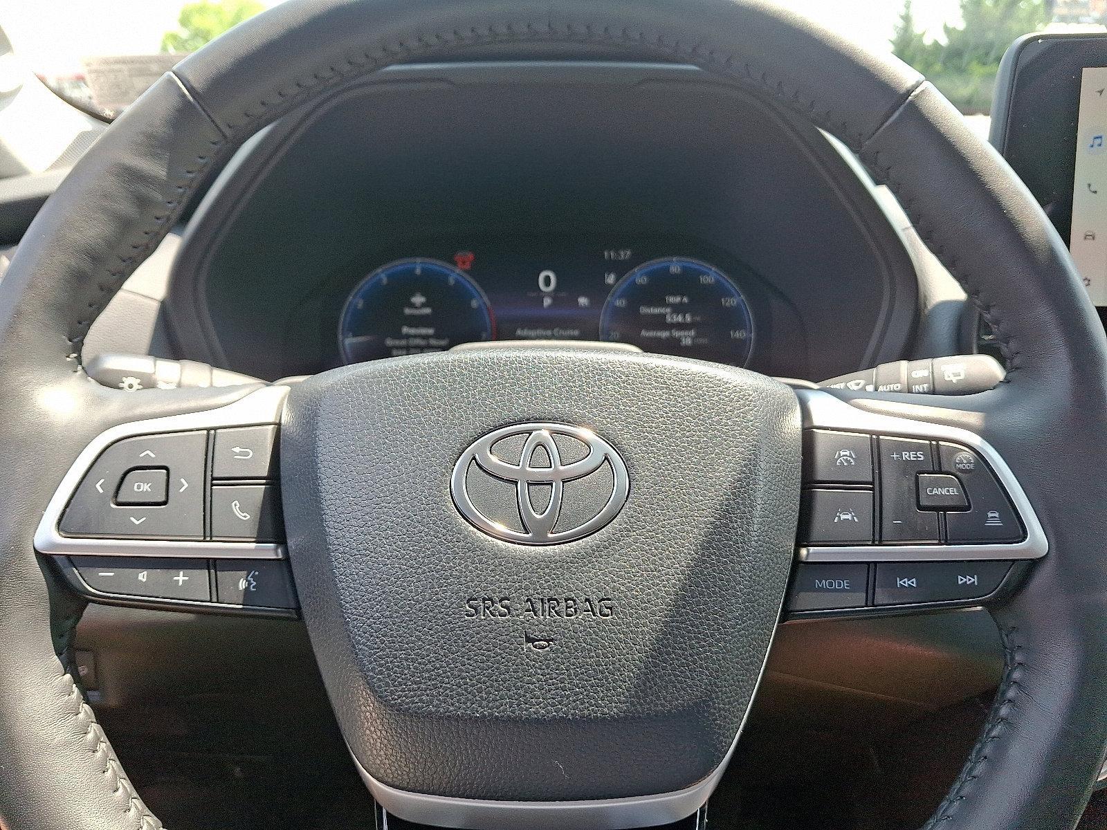 2024 Toyota Grand Highlander Vehicle Photo in Trevose, PA 19053