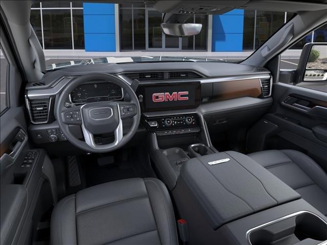 2025 GMC Sierra 2500 HD Vehicle Photo in EMPORIA, VA 23847-1235