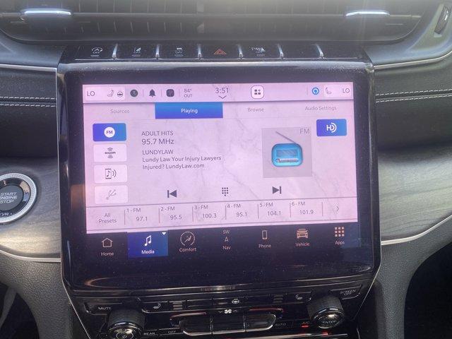 2023 Jeep Grand Cherokee L Vehicle Photo in Doylsetown, PA 18901