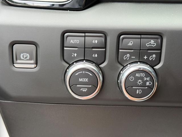2023 GMC Sierra 1500 Vehicle Photo in COLUMBIA, MO 65203-3903