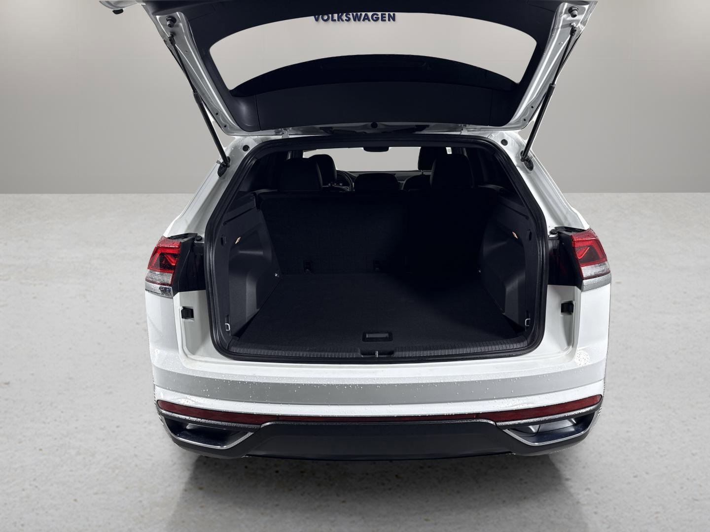 2022 Volkswagen Atlas Cross Sport Vehicle Photo in Georgetown, TX 78626