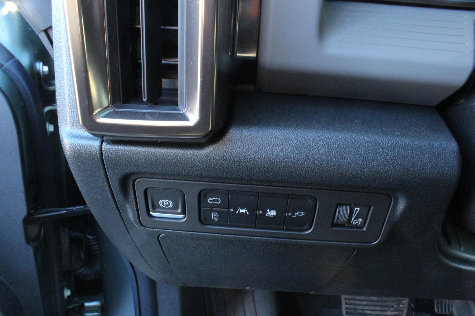 2024 GMC HUMMER EV SUV Vehicle Photo in AURORA, CO 80012-4011