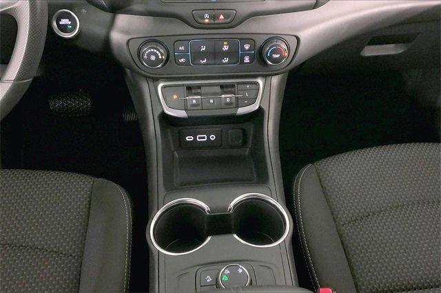 2024 GMC Terrain Vehicle Photo in KANSAS CITY, MO 64114-4502