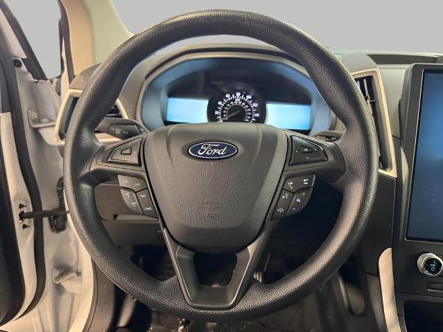 2024 Ford Edge Vehicle Photo in Green Bay, WI 54304