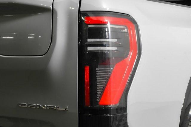 2025 GMC Sierra EV Vehicle Photo in PUYALLUP, WA 98371-4149
