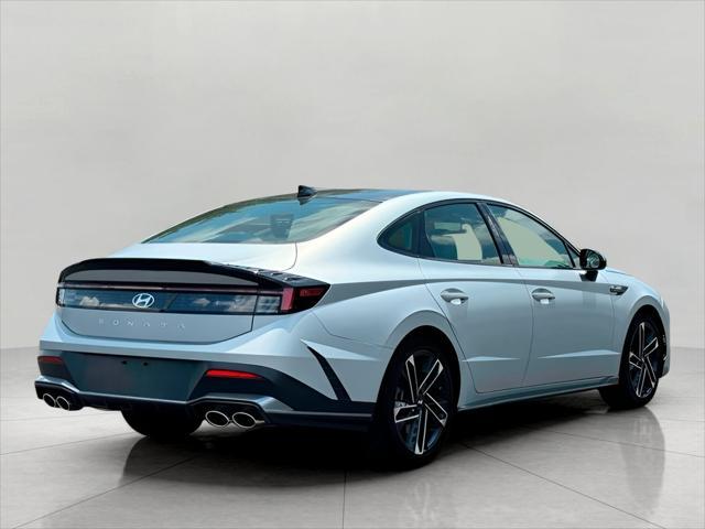 2025 Hyundai SONATA Vehicle Photo in Green Bay, WI 54304