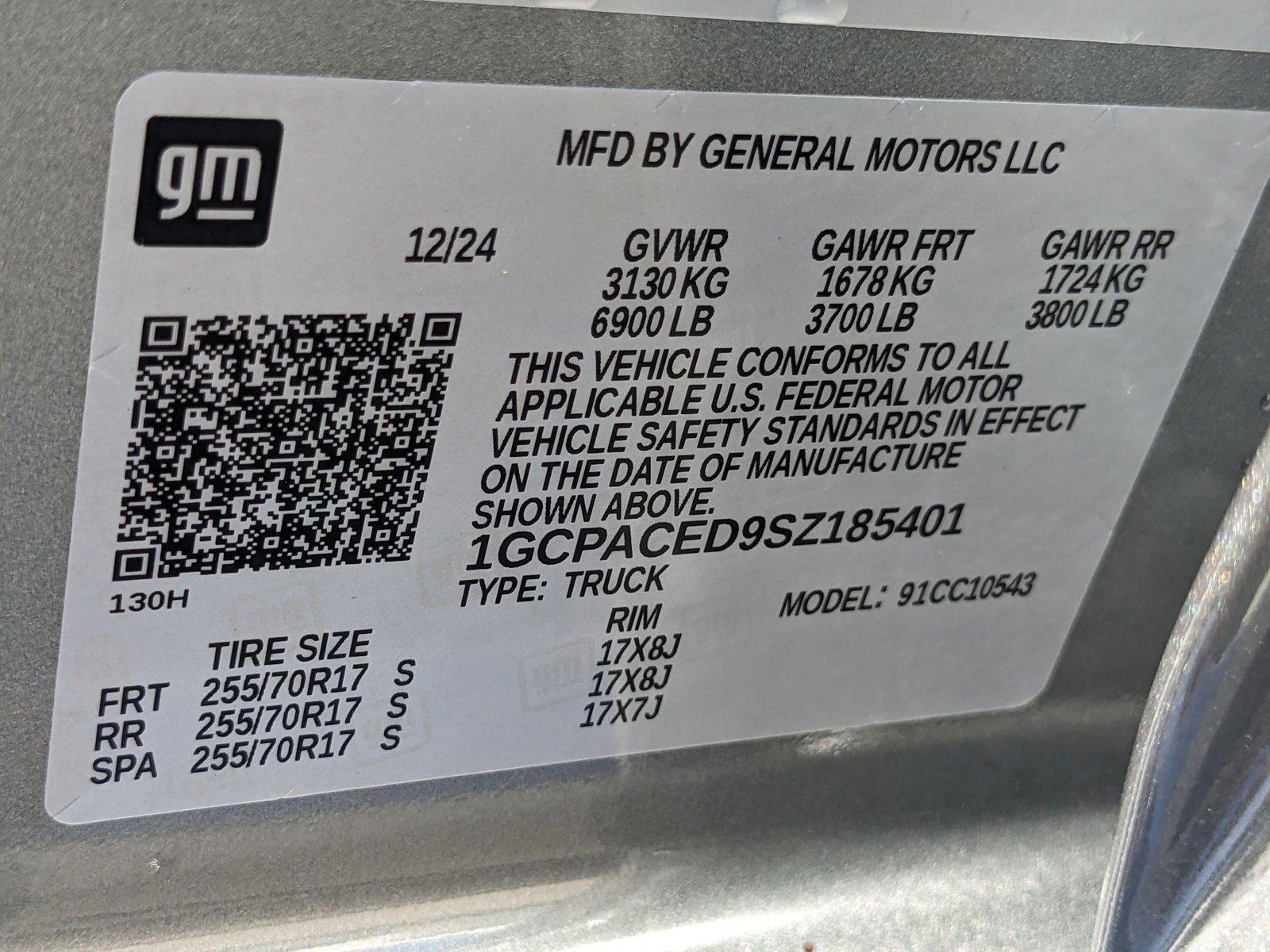 2025 Chevrolet Silverado 1500 Vehicle Photo in MIAMI, FL 33172-3015