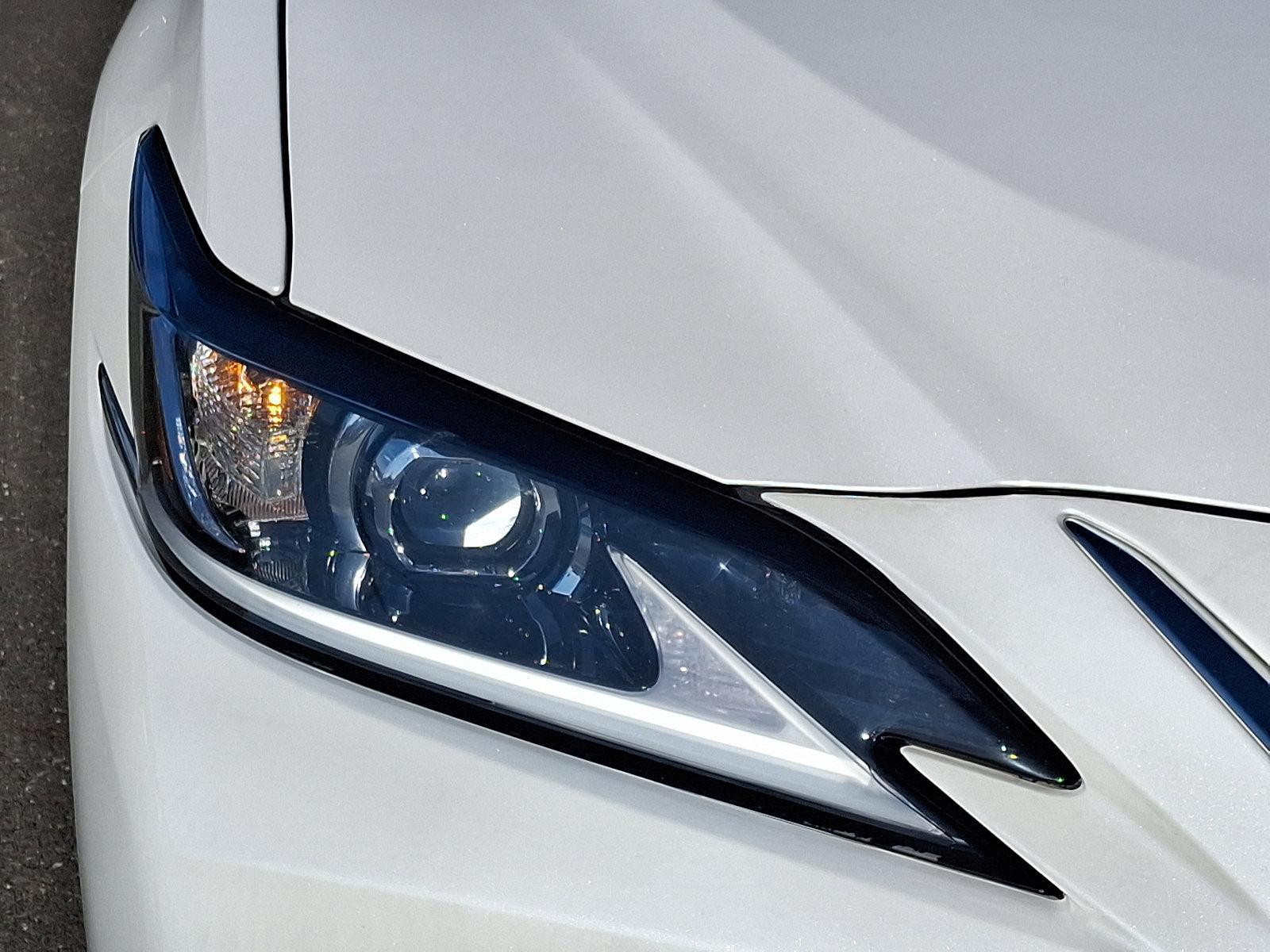 2022 Lexus ES 350 Vehicle Photo in Trevose, PA 19053