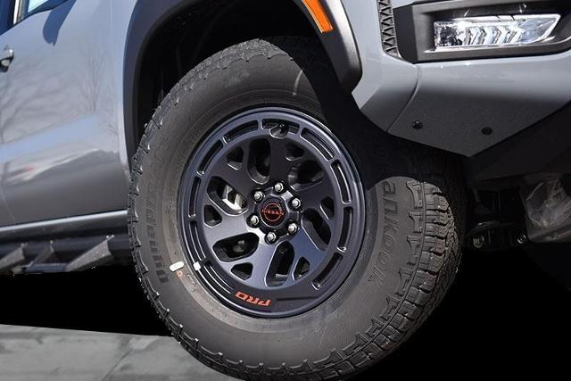 2025 Nissan Frontier Vehicle Photo in Ballwin, MO 63011