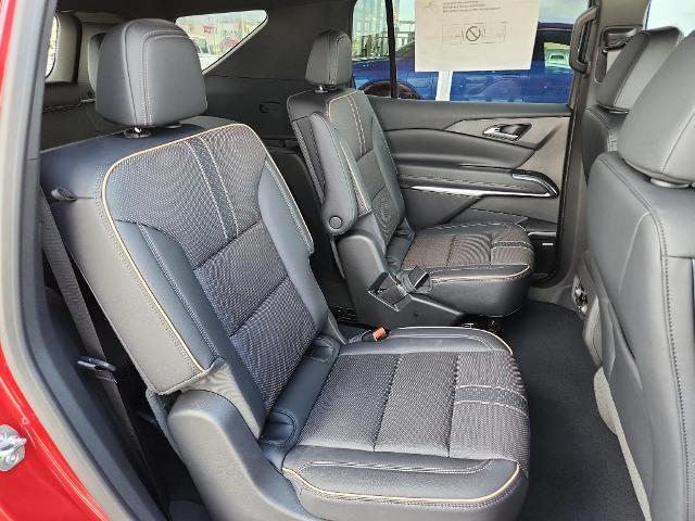 2025 Chevrolet Traverse Vehicle Photo in HAYS, KS 67601-1994