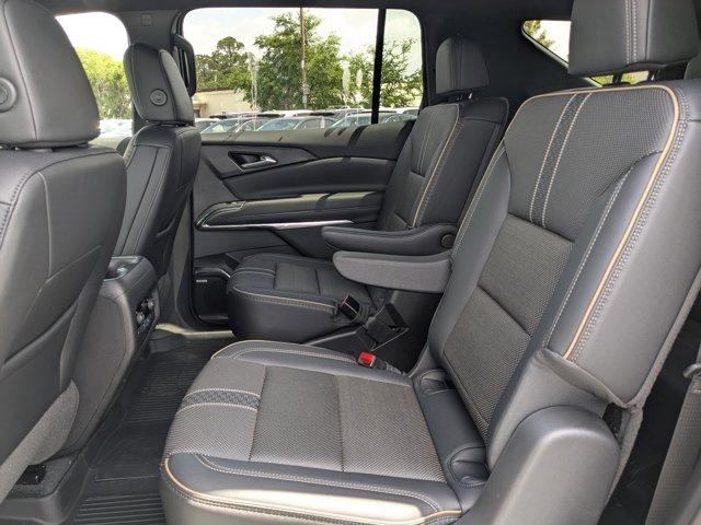 2025 Chevrolet Traverse Vehicle Photo in BRUNSWICK, GA 31525-1881