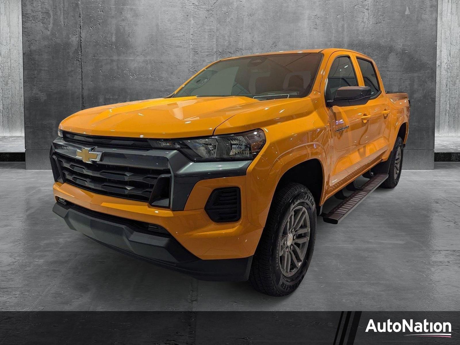 2025 Chevrolet Colorado Vehicle Photo in GREENACRES, FL 33463-3207