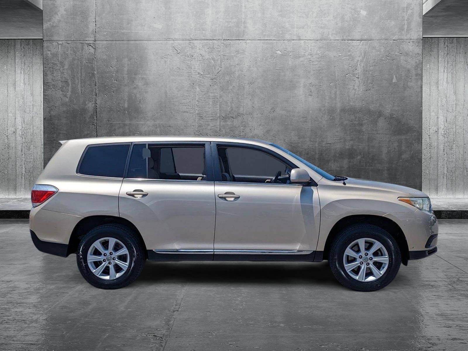 2012 Toyota Highlander Vehicle Photo in Bradenton, FL 34207